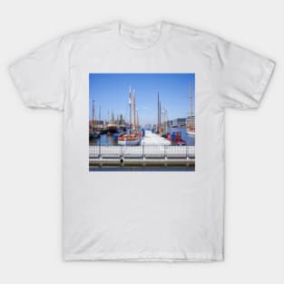 Germany; Bremerhaven; Bremen, port, new port T-Shirt